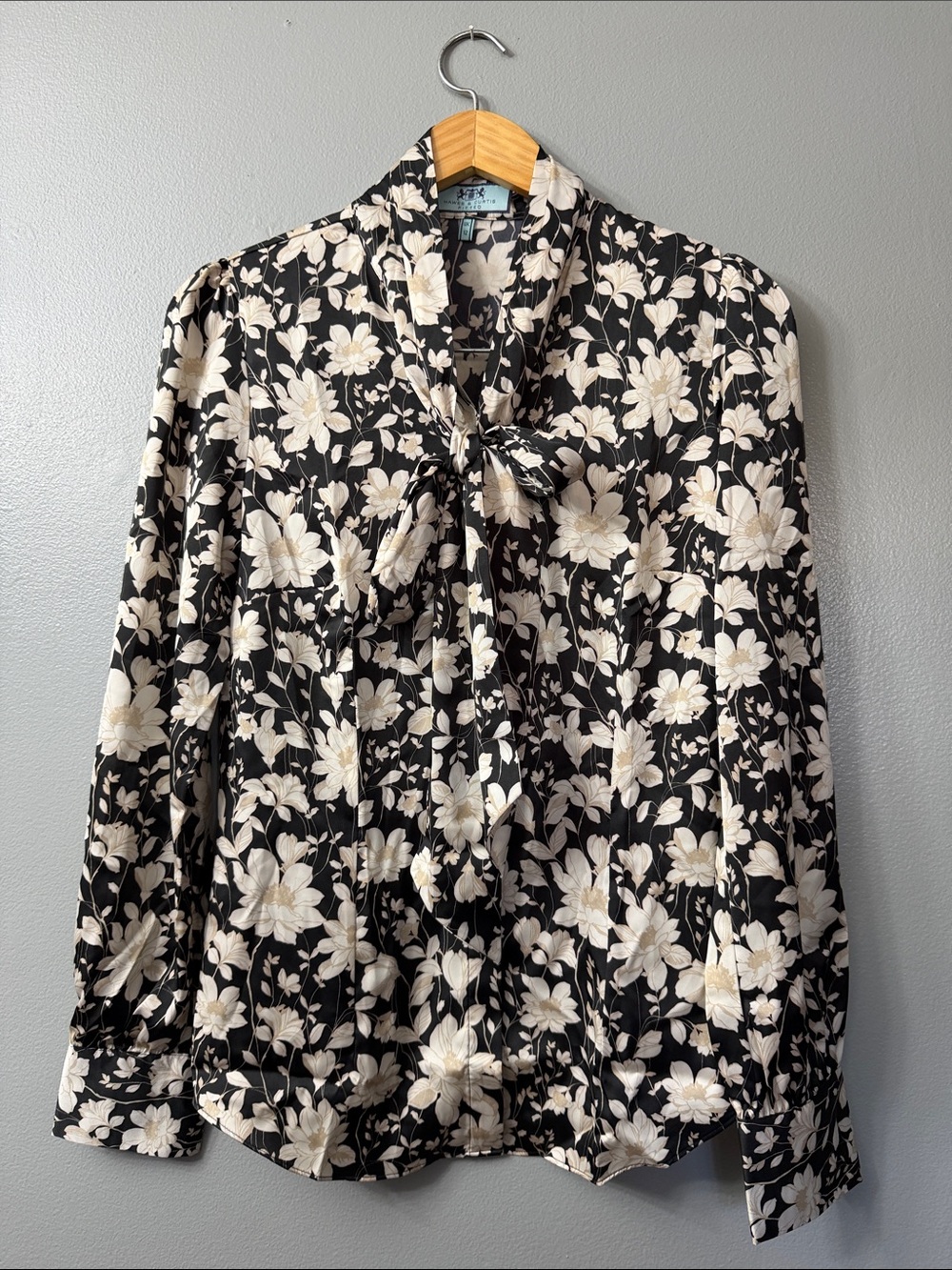 Hawes & Vutis Lulu's Black and Cream Floral button down shirt 12 NWT